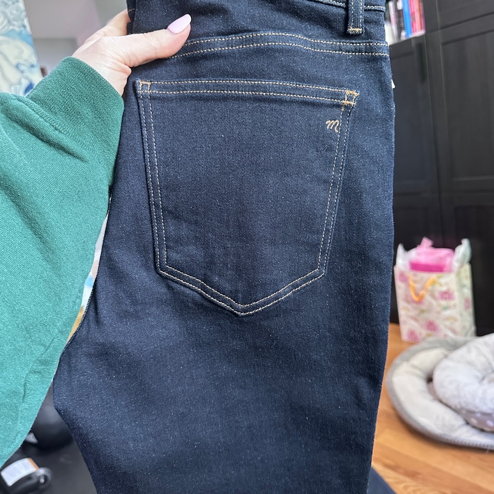 Madewell Women's Straight-Leg Jeans in Dark Blue - Picture 8 of 8